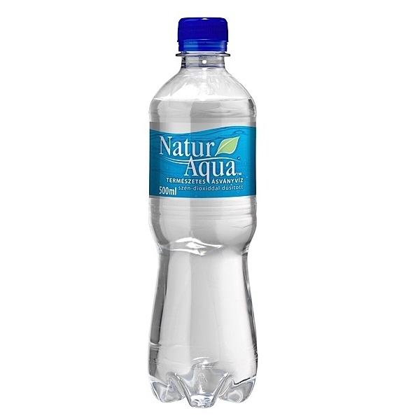 Naturaqua szénsavas ásványvíz 0,5 l